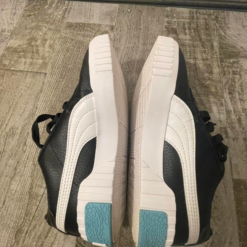 Puma black and white trainers size 3 - Picture 6 of 8